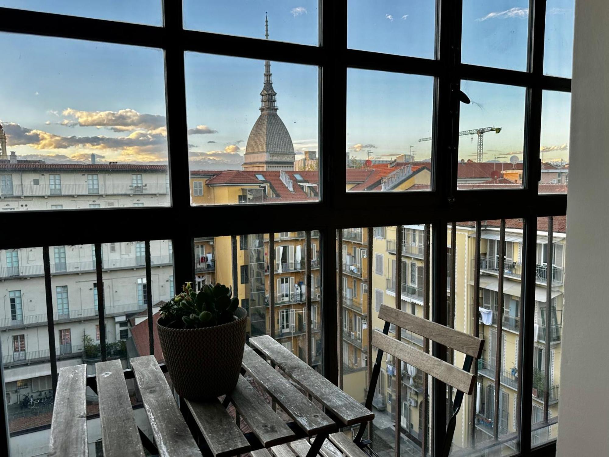 Le Finestre Sulla Mole Daire Torino Dış mekan fotoğraf